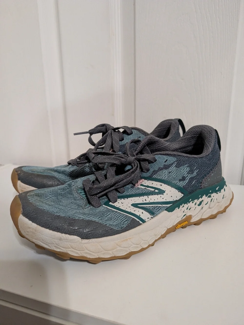New Balance Fresh Foam Hierro v7 Mens Size 7 Trail Running Shoes Vibram Green